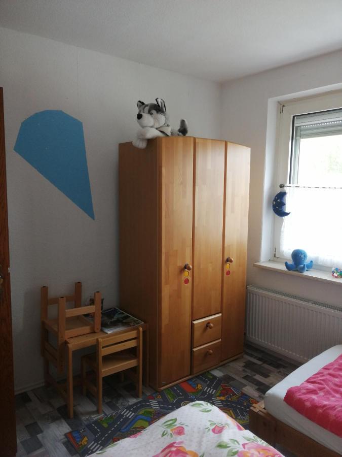Monteurwohnung In ヴァールシュタイン エクステリア 写真